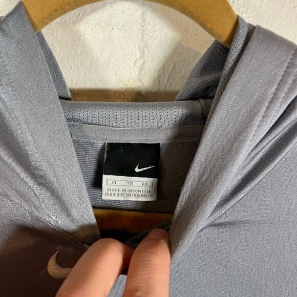 Nike Center Swoosh Hoodie - Picture 5 of 8
